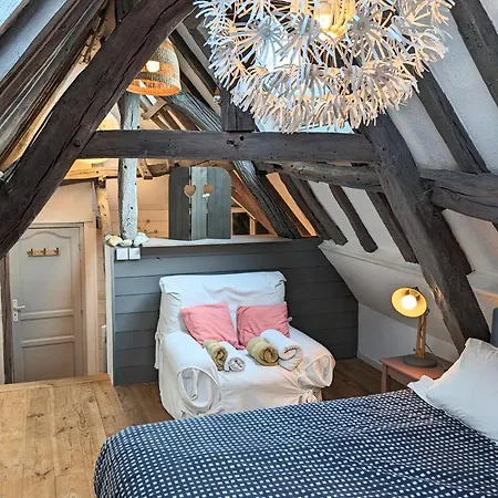 La Bi-coque Du Courtgain, Charmante Et Atypique *